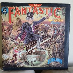 Elton John Captain Fantastic And The Brown Dirt Cowboy Vinyl w/ Booklets LP 1975